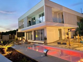 NEW! Villa With Heated Pool in Cavtat - Cavtat - 8
