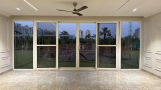 Shreehans Farms in Noida top covered Pool Lawn - Greater Noida - 3