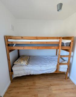 3 bed home with parking - Chester - 2