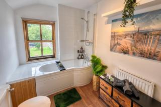 Victorian House in Hoole, Pets Allowed,Free Parking Sleeps 8 - Chester - 6
