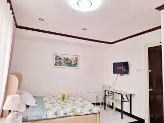 EA2 Family Apartment Room Transient Home Near SM Ecoland, Davao Coastal Road and Ecoland Bus Terminal - Davao City - 2
