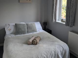2 bedroom house Admiral Court - Long Sutton - 3