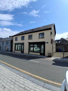 Ambassador House - Carrick on Shannon - 0