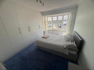 Gordon Avenue Guest House HA7 London - Busheyheath - 5