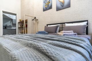 Дім з двориком, центр, море - 6