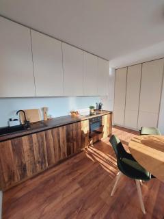 PB Comfort Stay - 2Bedrooms & Free Parking - Považská Bystrica - 1
