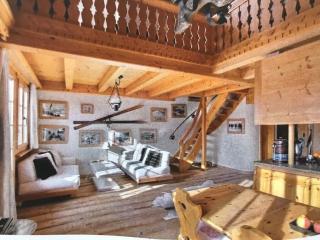 Warm Timbers Flat With Generous Living Area - Schönried - 7