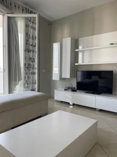 White House - Durrës - 0