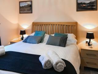 14 Elm Court, Elliott Park - Keswick - 5