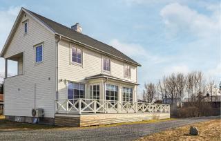 4 Bedroom Cozy Home In Hol I Tjeldsund - Dragland - 3