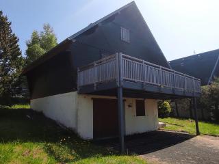 Chalet montagnard confortable à Super Besse avec grand terrain et parking privé - FR-1-814-139 - Besse-et-Saint-Anastaise - 8
