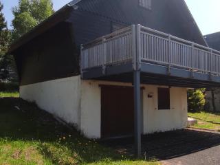 Chalet montagnard confortable à Super Besse avec grand terrain et parking privé - FR-1-814-139 - 5