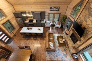 Cozy Cabin with Hot Tub, Fire Pit and Arcade Games - Broken Bow - 7