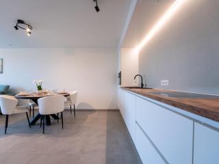 Apartment Elyana with balcony by Interhome - 2