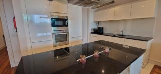 Slick & Stylish - Large 1Bd in Heart of Cork City - Cork - 9