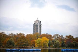 Spacious 2 Bedroom Flat near Hyde Park by BeiRoom - Londra - 2