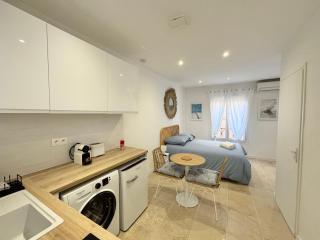 Le Cocon Méditerranéen refait à neuf, climatisé, à 300m des plages - 9