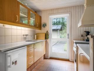 Holiday Home Edle - from the sea by Interhome - Hals - 7