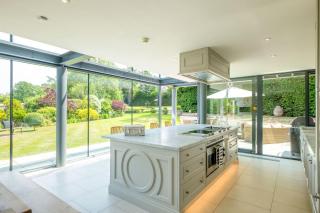 Hills End Cottage - Sunningdale - 9