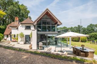 Hills End Cottage - Sunningdale - 4