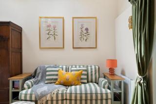 Wisteria Lodge Dog friendly Countryside Escape - 9