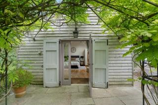 Wisteria Lodge Dog friendly Countryside Escape - 0