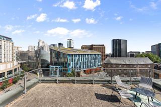 Central Cardiff Penthouse - Private Rooftop - Cardiff - 2