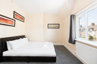 3-Bedroom Home in Stratford - Stratford-upon-Avon - 2