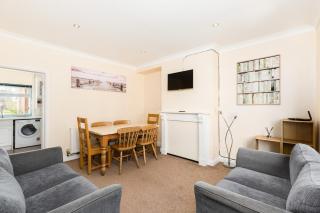 3-Bedroom Home in Stratford - Stratford-upon-Avon - 4
