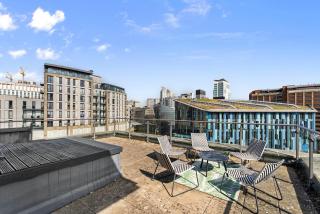 Central Cardiff Penthouse - Private Rooftop - Cardiff - 8
