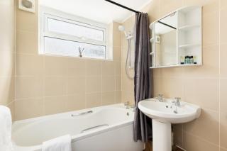 3-Bedroom Home in Stratford - Stratford-upon-Avon - 5