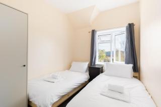 3-Bedroom Home in Stratford - Stratford-upon-Avon - 6