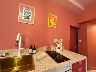 LE LOVE-ROOM, Jacuzzi, Hyper-centre - Mâcon - 1