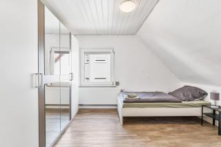 Monteur Apartments Oberboihingen near Stuttgart Parking,Wifi,Smart,Smart TV - Oberboihingen - 1