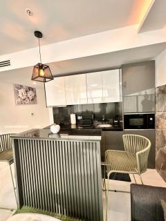 Studio With Private Bedroom - Accra - 2