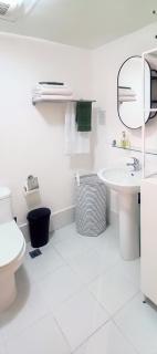 Private Modern Condo in BGC - Manila - 9