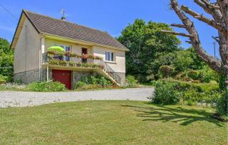 Holiday Home In Montsernelle - Lithaire - 0