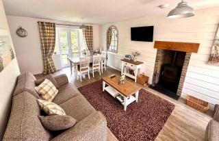 Gingerbread Cottage - Filey - 9