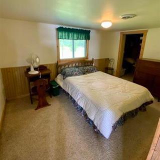 Sandy Lake Retreat - Toivola - 3