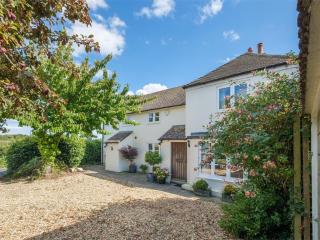 4 Bed in Ningwood IC048 - Newbridge - 0