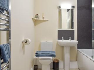 Cinq Dorchester Drive - Uk32043 - 1