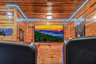 Grand Mountain View Lodge By Ghosal Luxury Lodging - Sevierville - 6