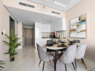 Luxury 1-Bedroom Retreat with Private Pool- Samana Golf - 7