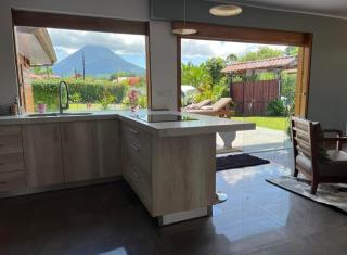 Magnalia House 3bd3ba volcano view secure private central - 9
