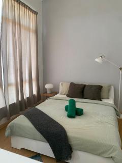 Gajah besi guesthouse - 1