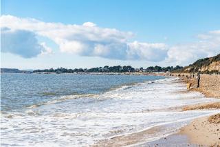 Contemporary Haven Close to the Coast - Hinton - 5