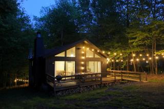 Luxurious Cabin by Lakes & Ski - 0
