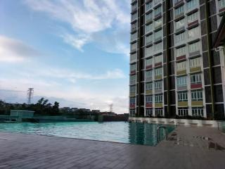 Gajah besi guesthouse - 9