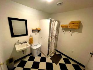 Trailside Furnished Apartment - - 4