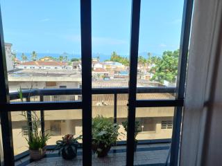 Apartamento com vista para o mar praia da enseada - 0